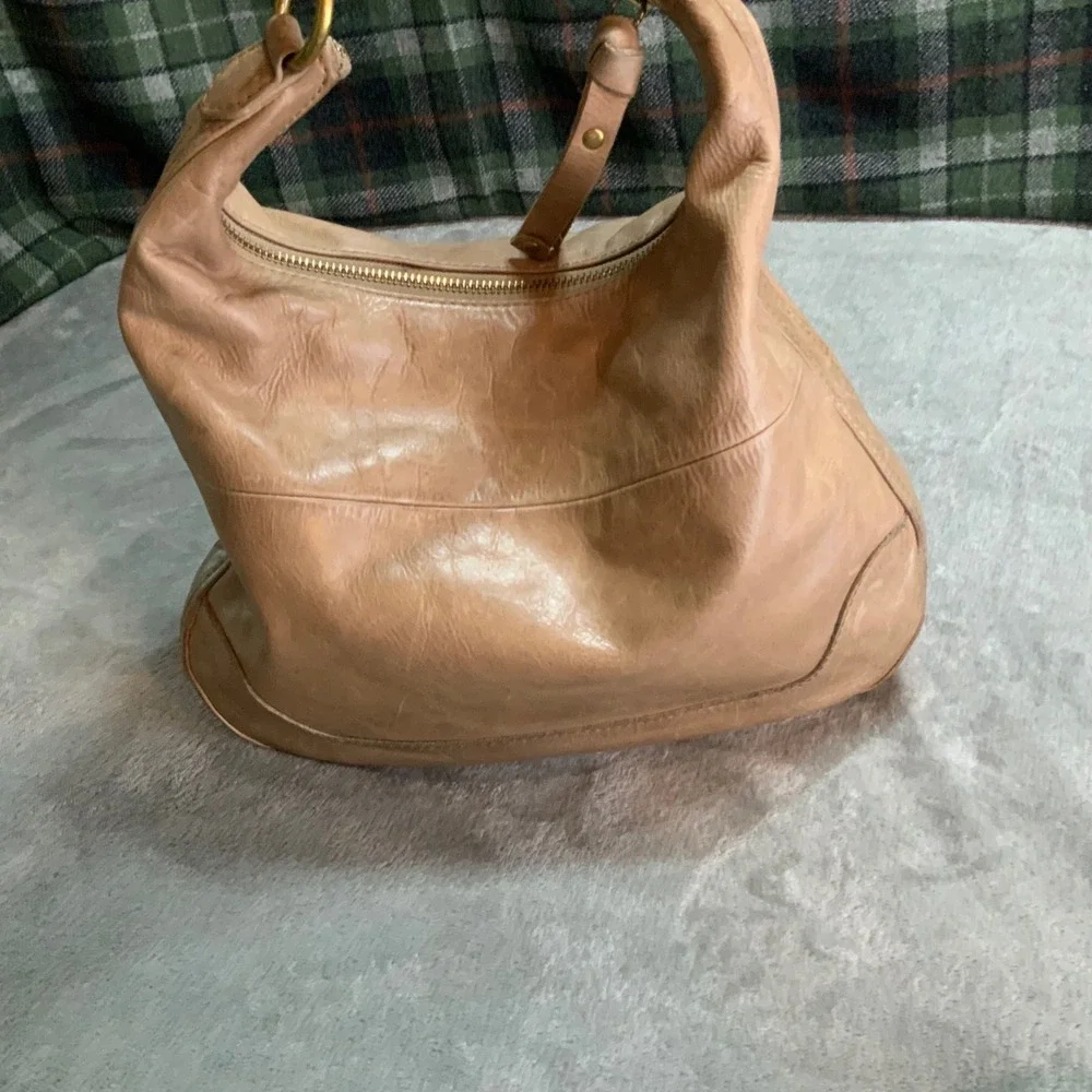 Frye Tan Leather Hobo Shoulder Bag Crossbody Handbag with Brass Hardware